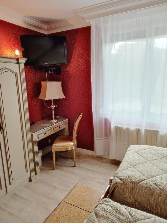 L'Auberge Des Gourmets Hotel Restaurant Le Vaudioux Экстерьер фото
